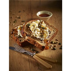 TIP TOP SUPER THICK RAISIN TOAST 6 X 650GM